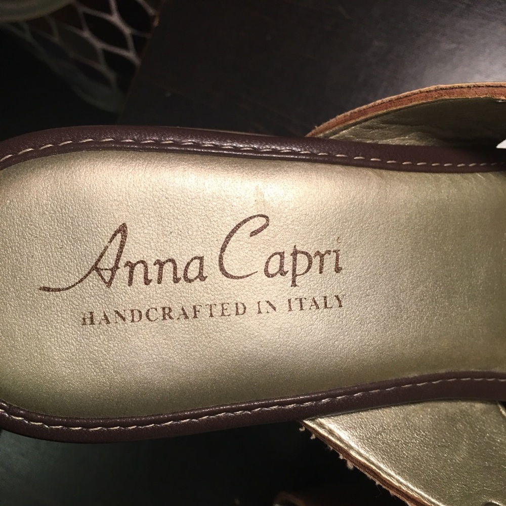 Handcrafted Wedges - Picture 2 of 3